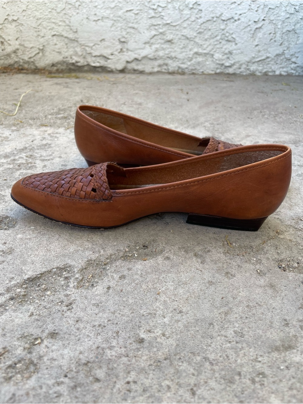Brown Woven Leather 90s Flats Mootsies Tootsies brand